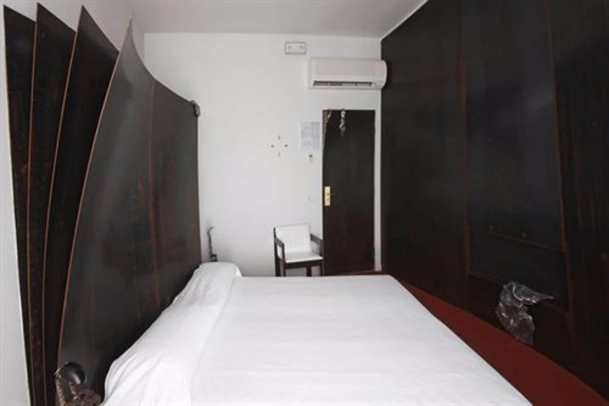 Hotel Alexander Museum Palace Pesaro Kültér fotó